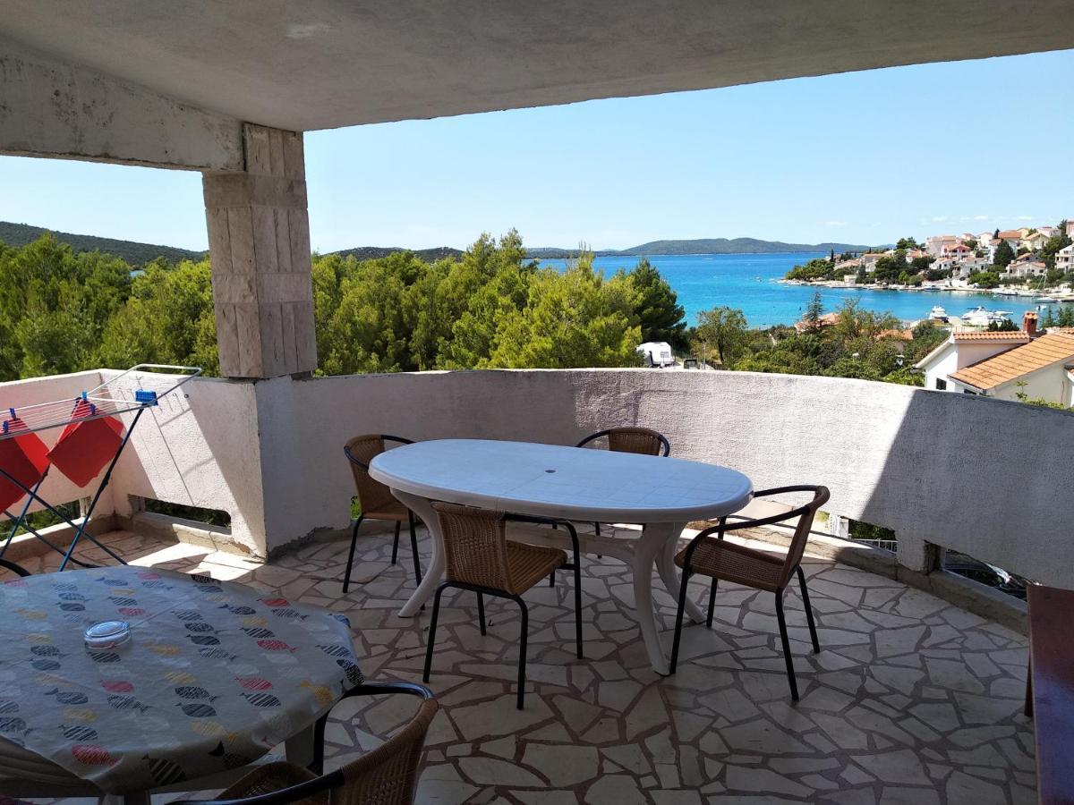 Braco Apartments By The Sea With A Sea View Zaboric Eksteriør bilde