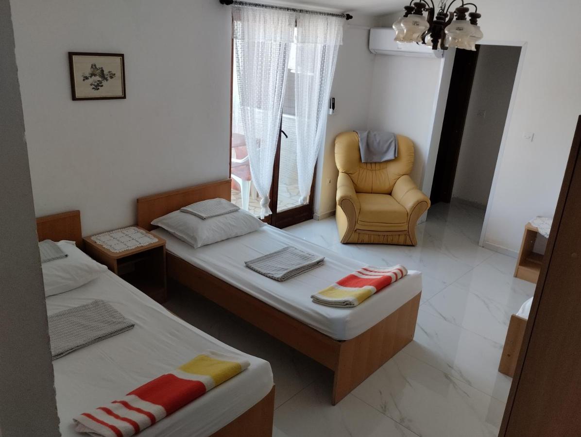 Braco Apartments By The Sea With A Sea View Zaboric Eksteriør bilde