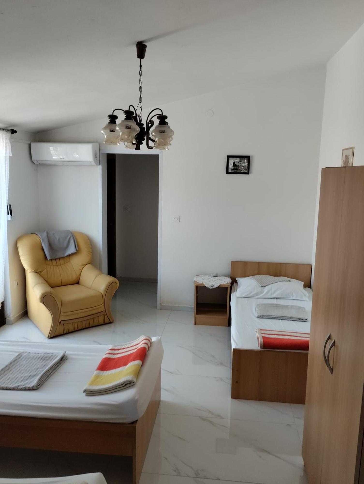 Braco Apartments By The Sea With A Sea View Zaboric Eksteriør bilde